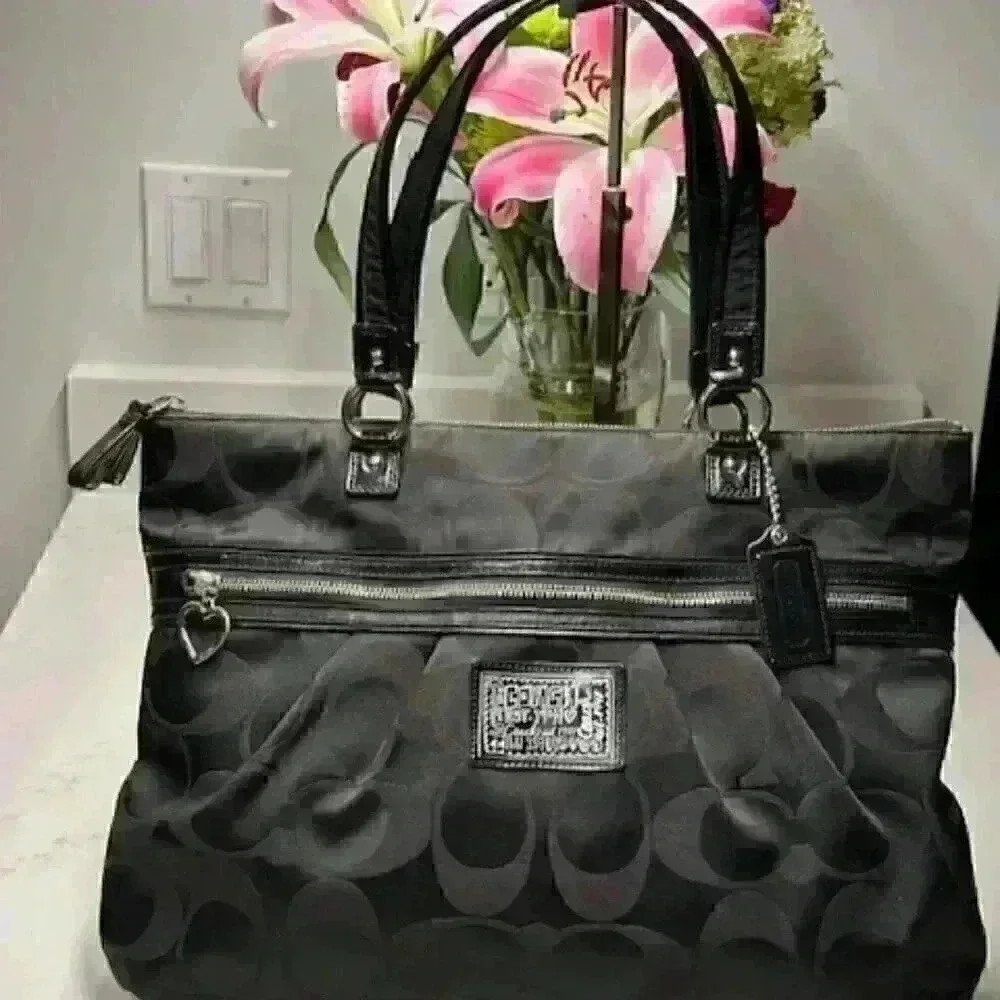 COACH F20026 Black Poppy Daisy Signature Tote